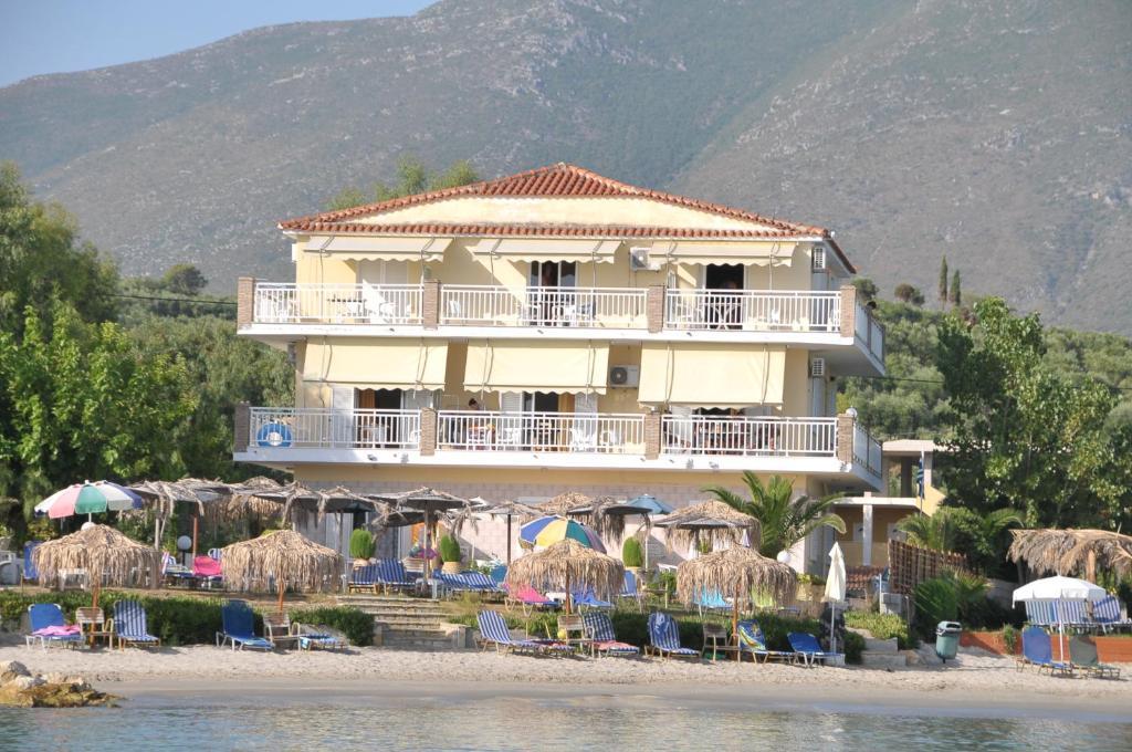 Villapouliezos Apartments Alykanas  Kamer foto